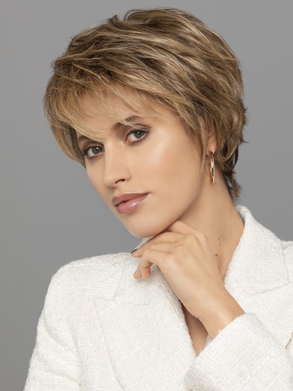 Duo Ophelia. Designer: Gisela Mayer; Type: Combined hair; Length: Short.